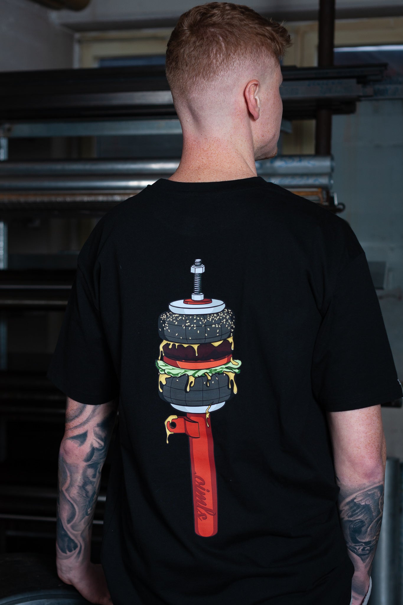 .oimls - burger shirt black